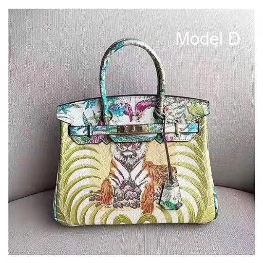 Avisha Floral Pattern Padlock Tote (Medium)
